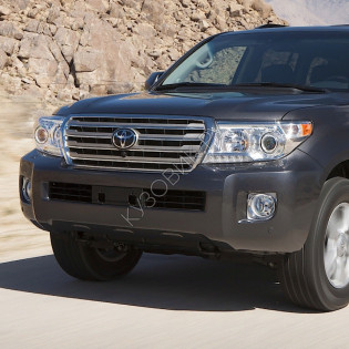 Передний бампер в цвет кузова Toyota Land Cruiser 200 (2012-) рестайлинг